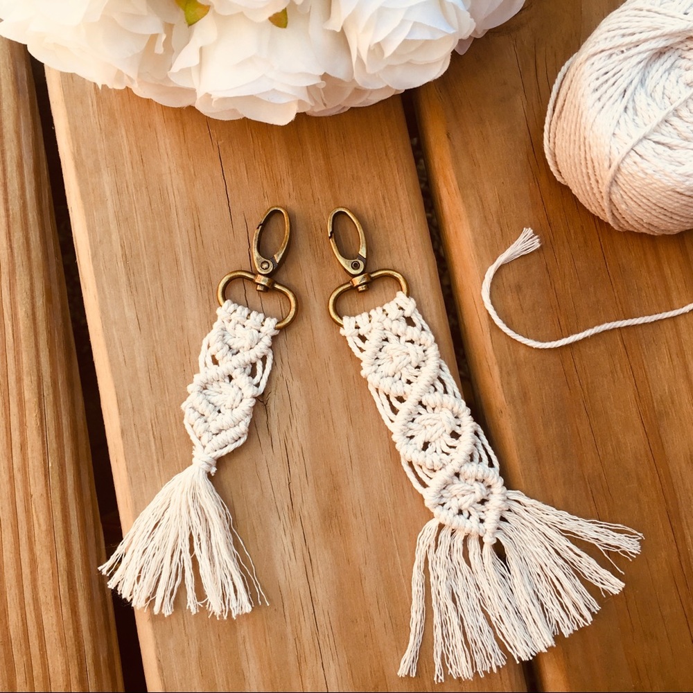 NWT HANDMADE Macrame Keychain Long or Short Tassel